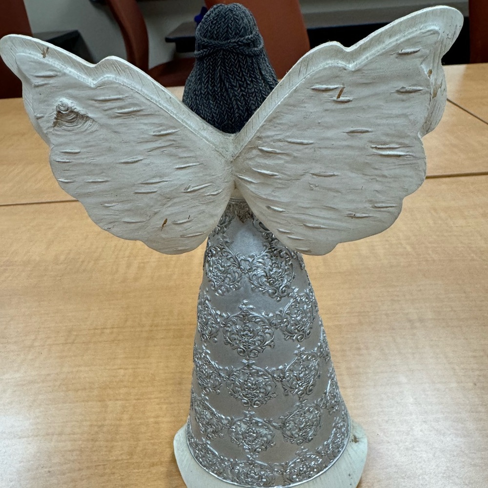 Elements Angel figurine